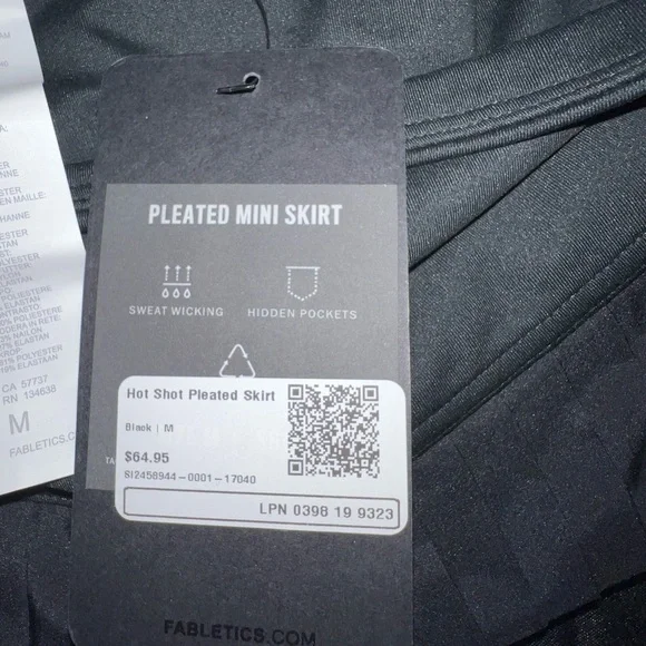 Fabletics Black Pleated Mini Skirt Women’s Medium - Picture 3 of 4
